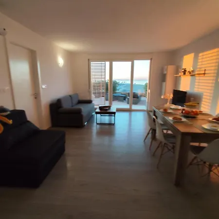 Blauer Horizont Apartment Povljana